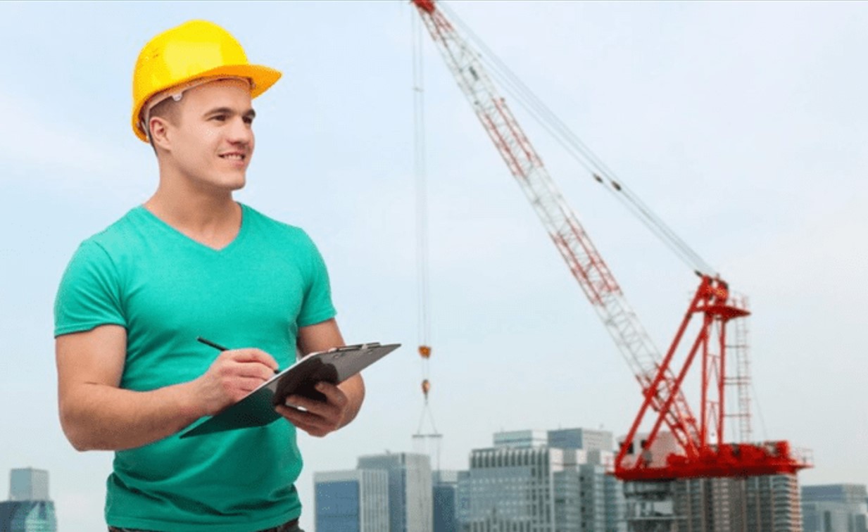 Top Skills You’ll Learn in a Crane Operation Course